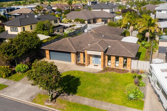 Property value - 6 Pine Harbour Parade, Beachlands - realestate.co.nz